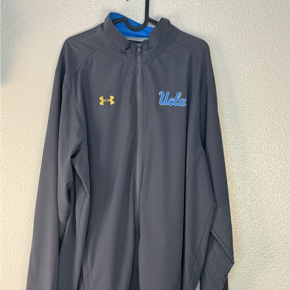 Under Armour Loose Men’s Jacket UCLA XL Lightweight